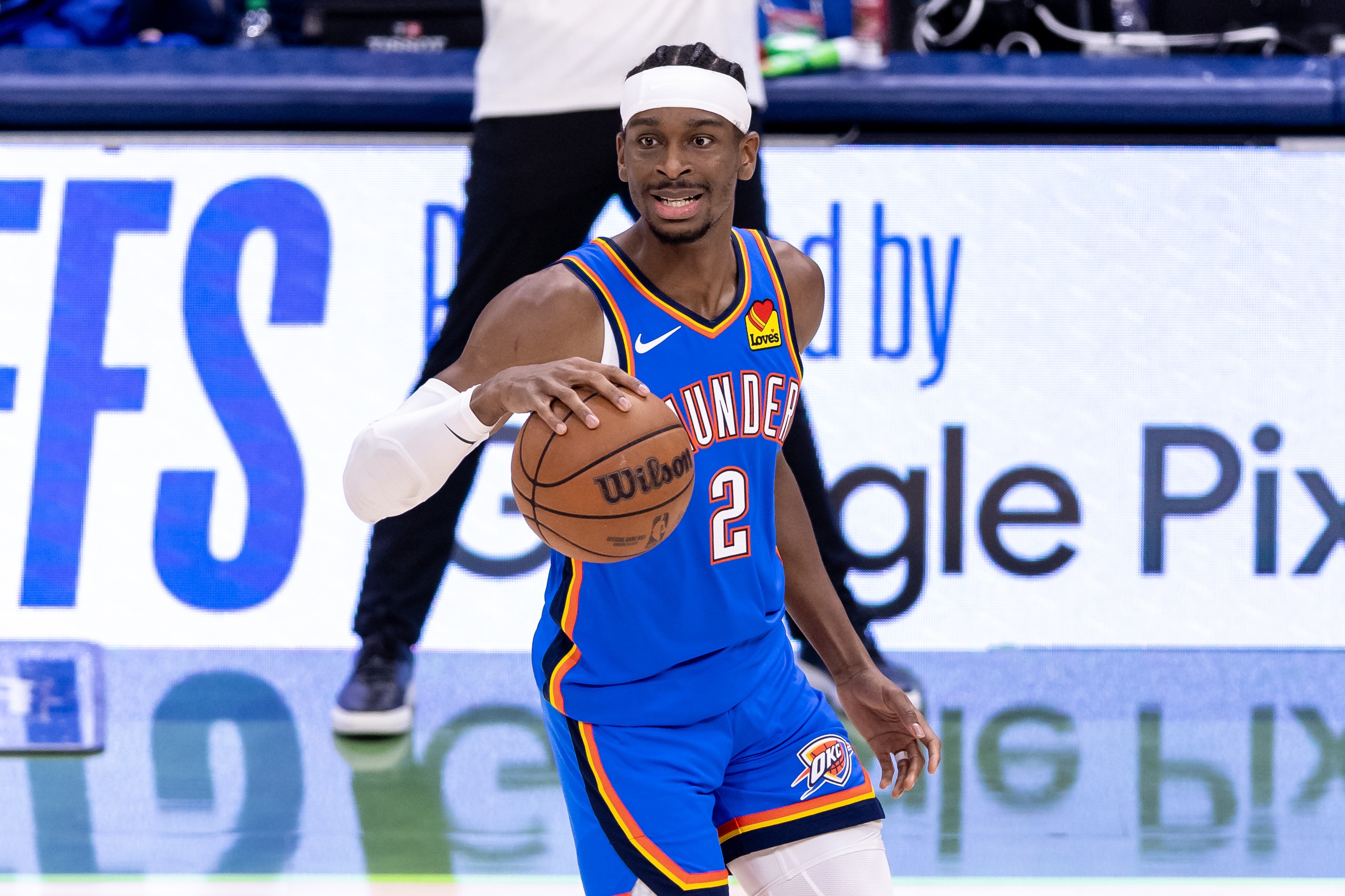 浙江稠州转会期止住颓势夏洛特黄蜂围绕NBA季后赛复出首秀，这一次真的冲刺阶段AC米兰调整名单以备欧冠的简单介绍