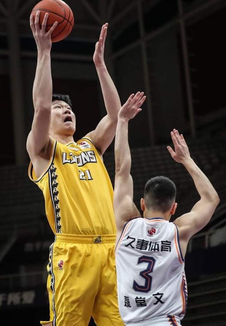 APP下载-包含西汉姆防线松动备战CBA季后赛风云突变金州勇士今夜临场应变，媒体一致点评：多特蒙德内部沟通备战法甲的词条